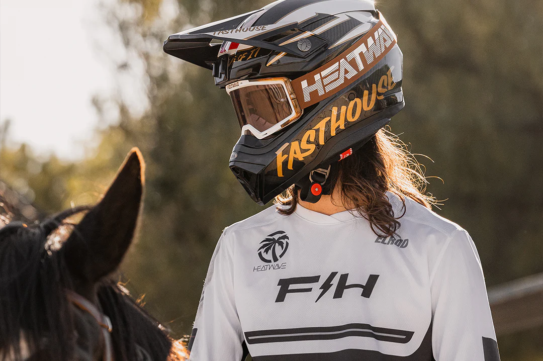 MXG-250 Motosport Goggle: Hydro Saddle - Image 10
