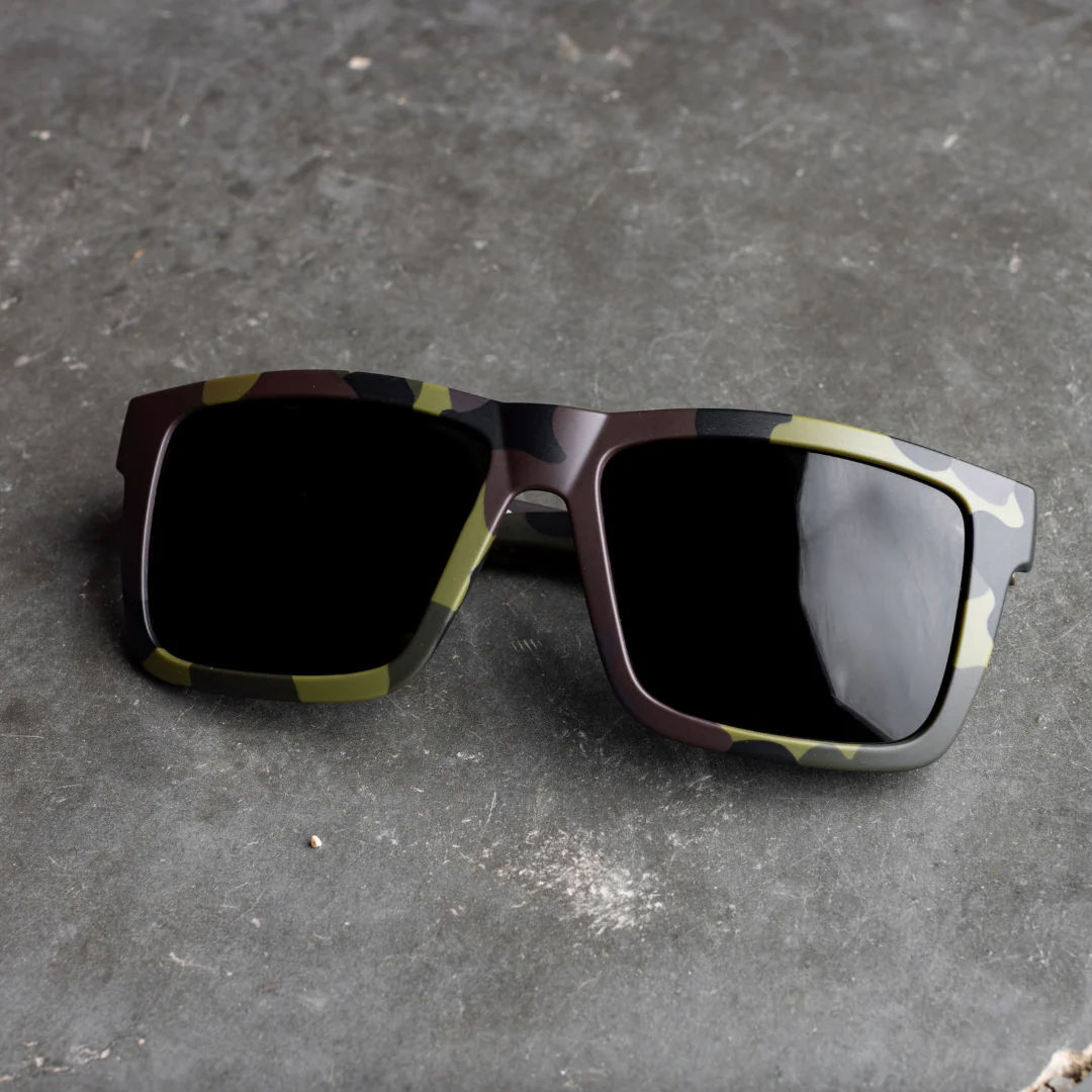 XL VISE SUNGLASSES: Fleck Camo Ultra Black - Image 2